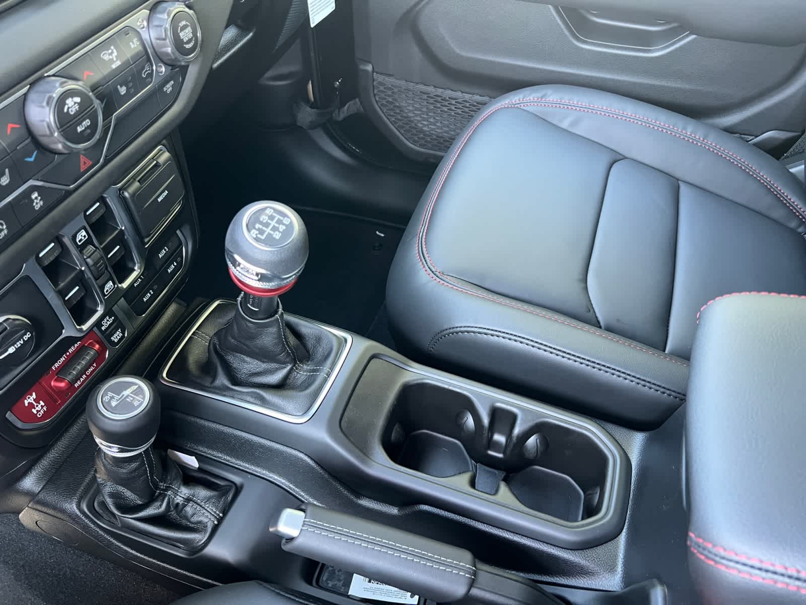 new 2025 Jeep Wrangler car, priced at $58,200