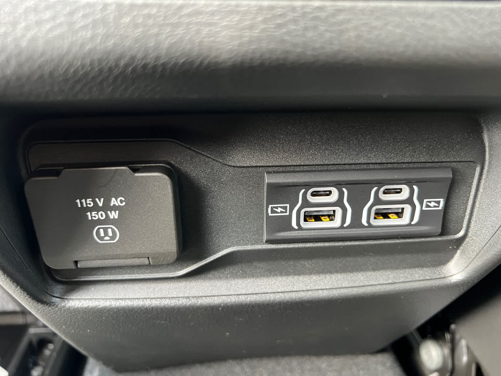 new 2025 Jeep Grand Cherokee car, priced at $44,675