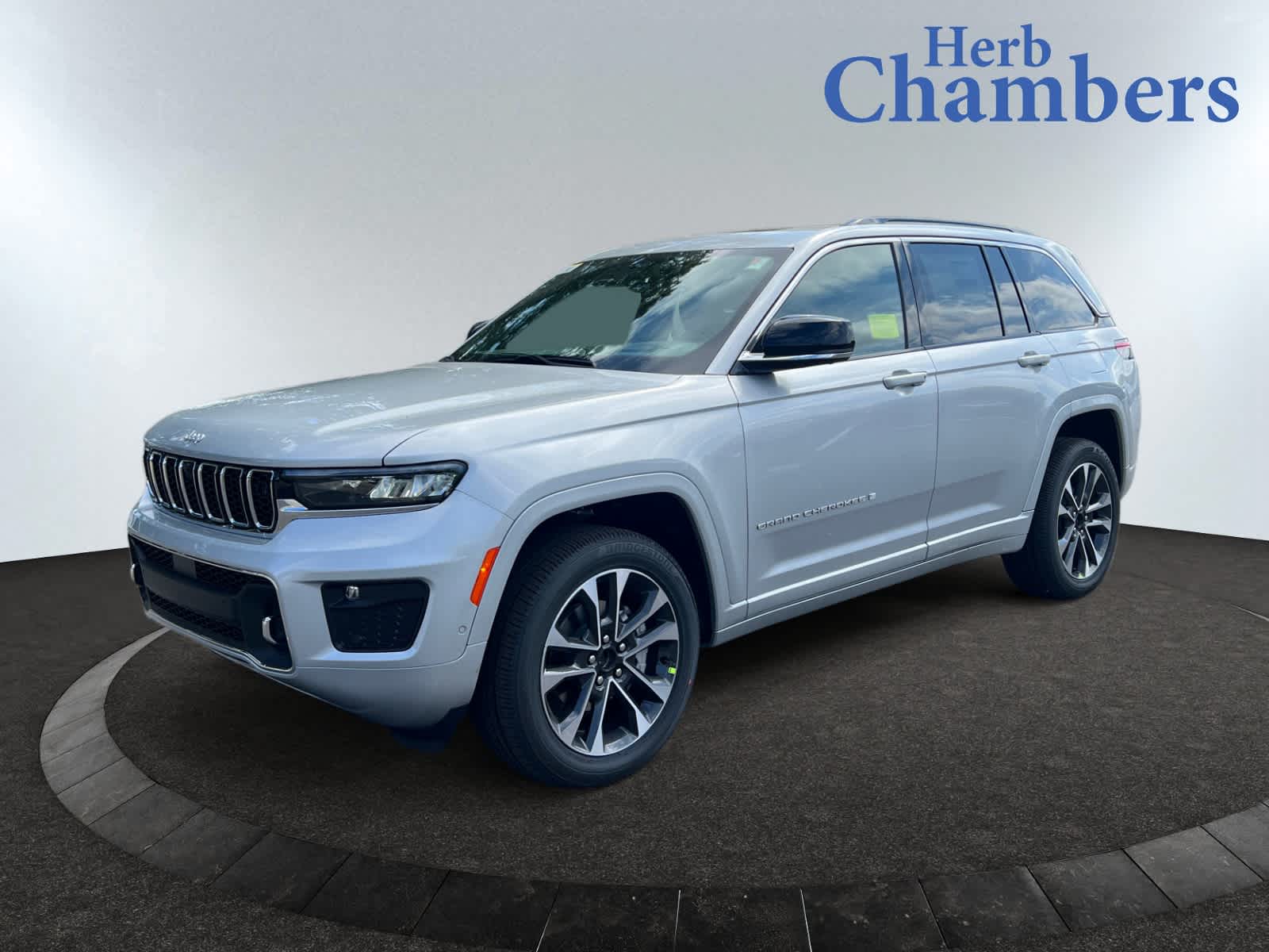 new 2025 Jeep Grand Cherokee car, priced at $63,230