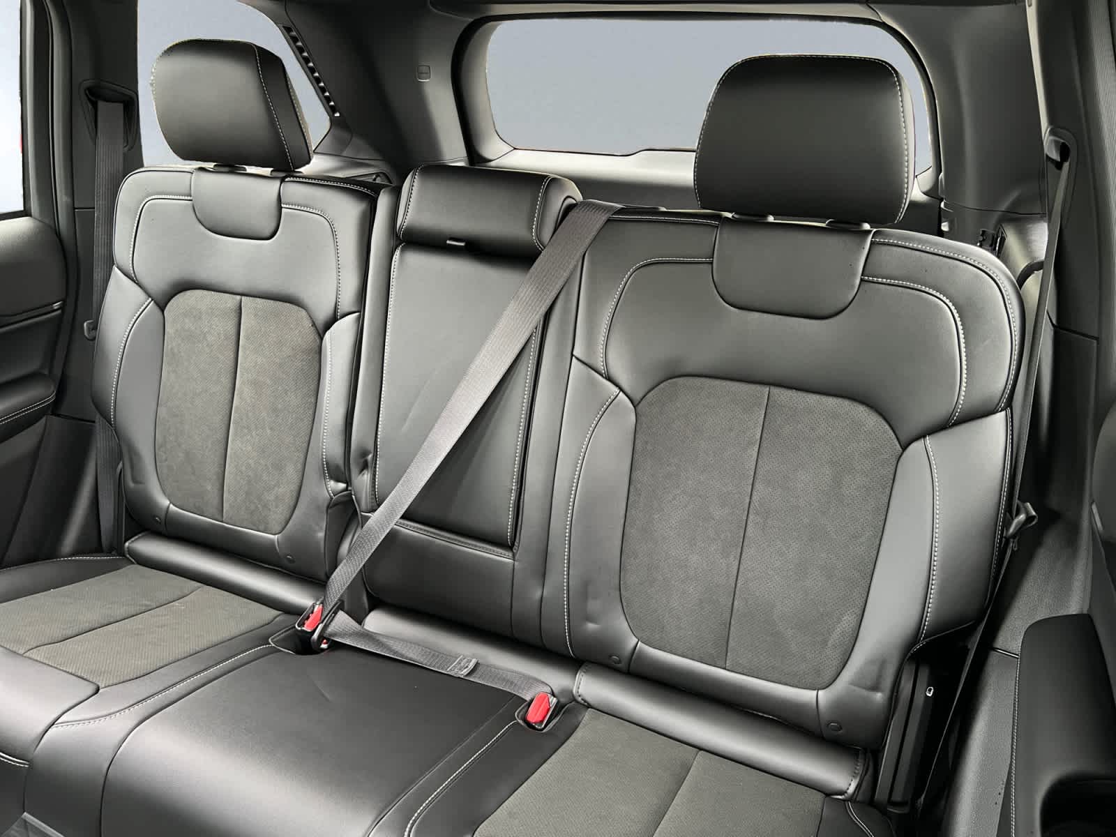 new 2025 Jeep Grand Cherokee car, priced at $42,630