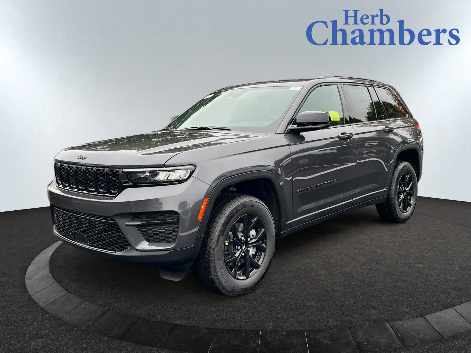 new 2025 Jeep Grand Cherokee car, priced at $42,630