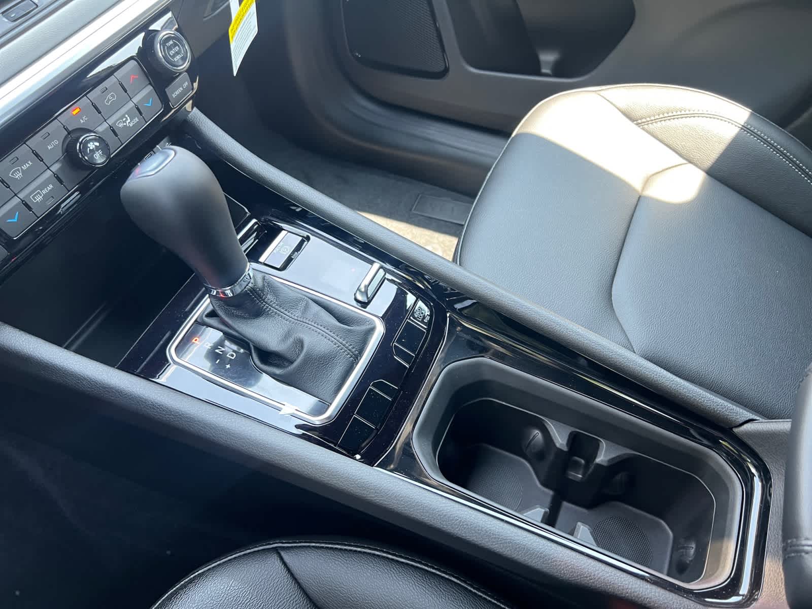new 2025 Jeep Compass car, priced at $33,390