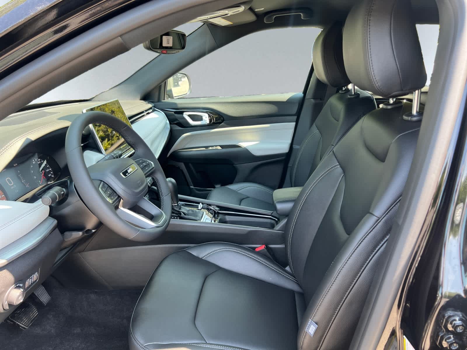 new 2025 Jeep Compass car, priced at $35,085