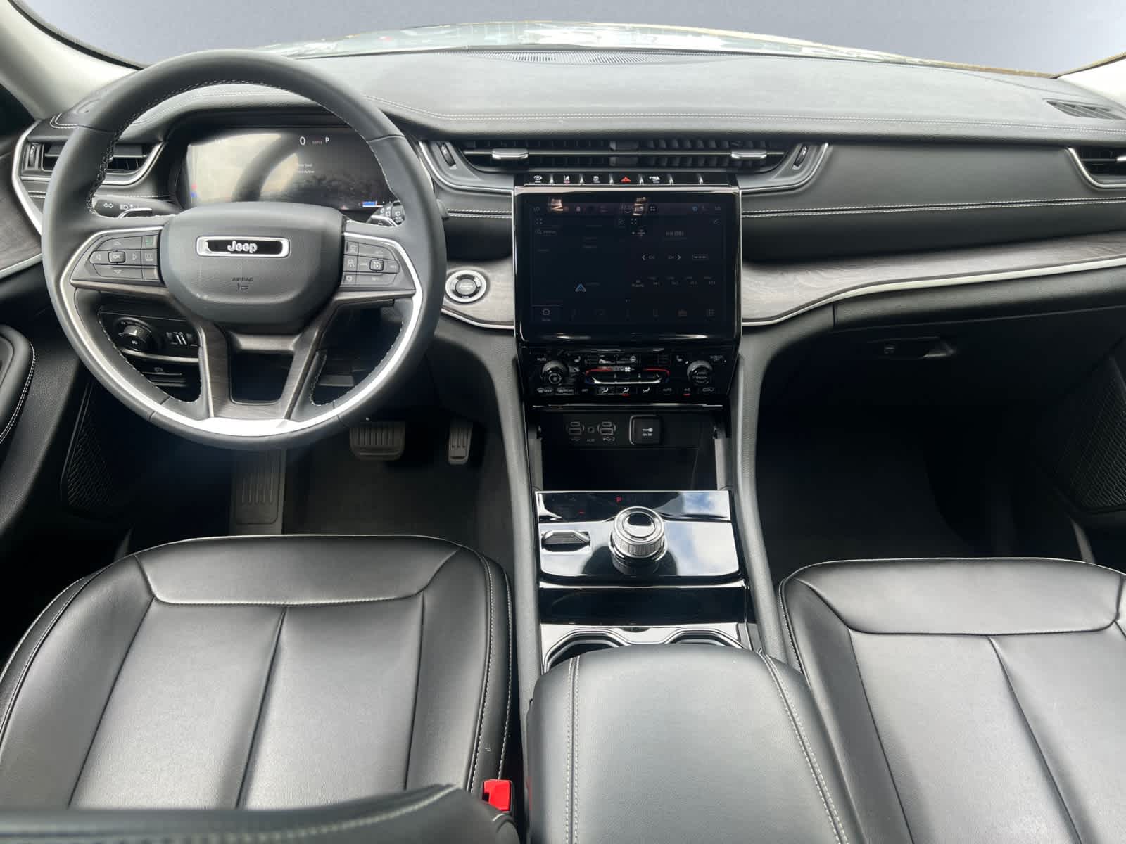 used 2023 Jeep Grand Cherokee car, priced at $37,097
