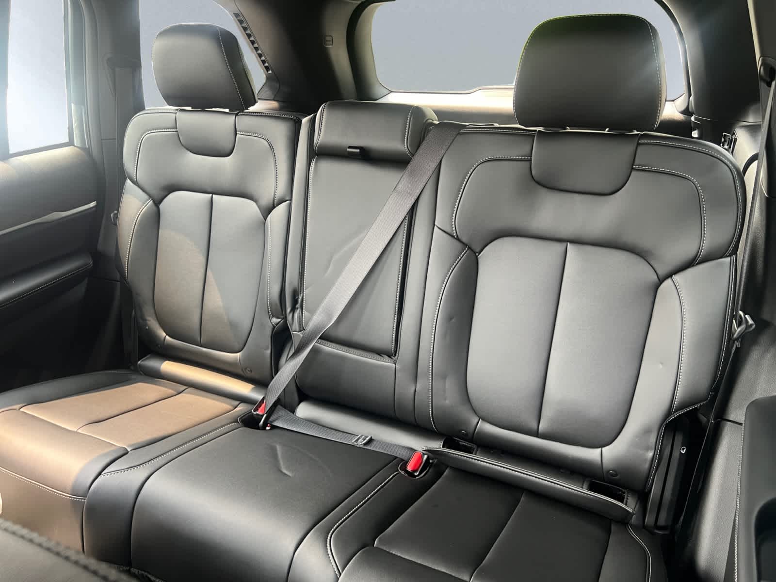 new 2025 Jeep Grand Cherokee car, priced at $46,905