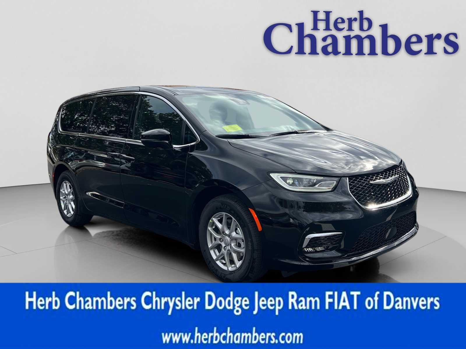 new 2026 Chrysler Pacifica car, priced at $45,865