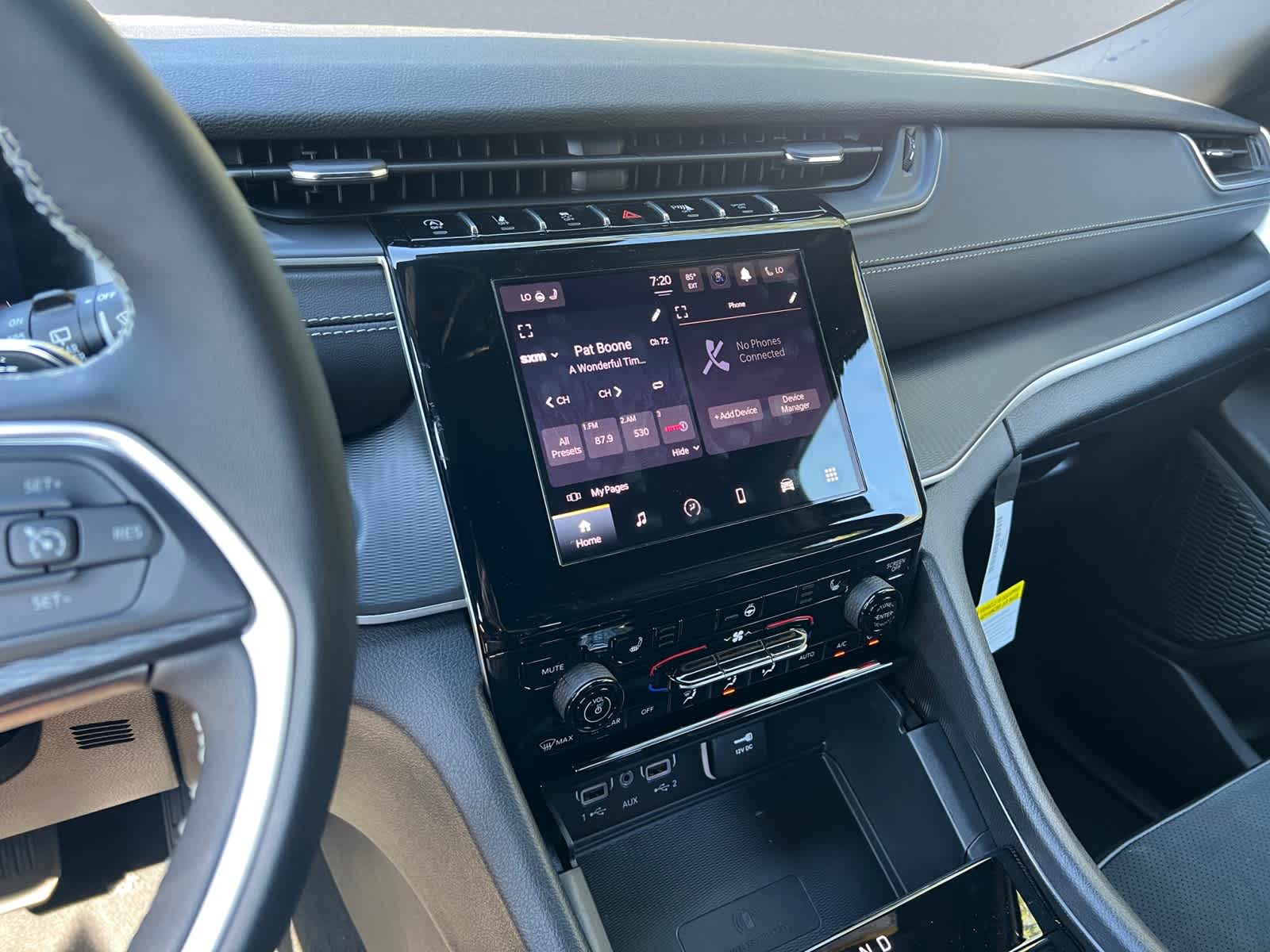 new 2025 Jeep Grand Cherokee car