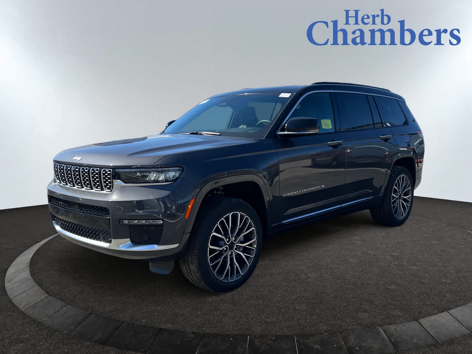 new 2025 Jeep Grand Cherokee car, priced at $66,535