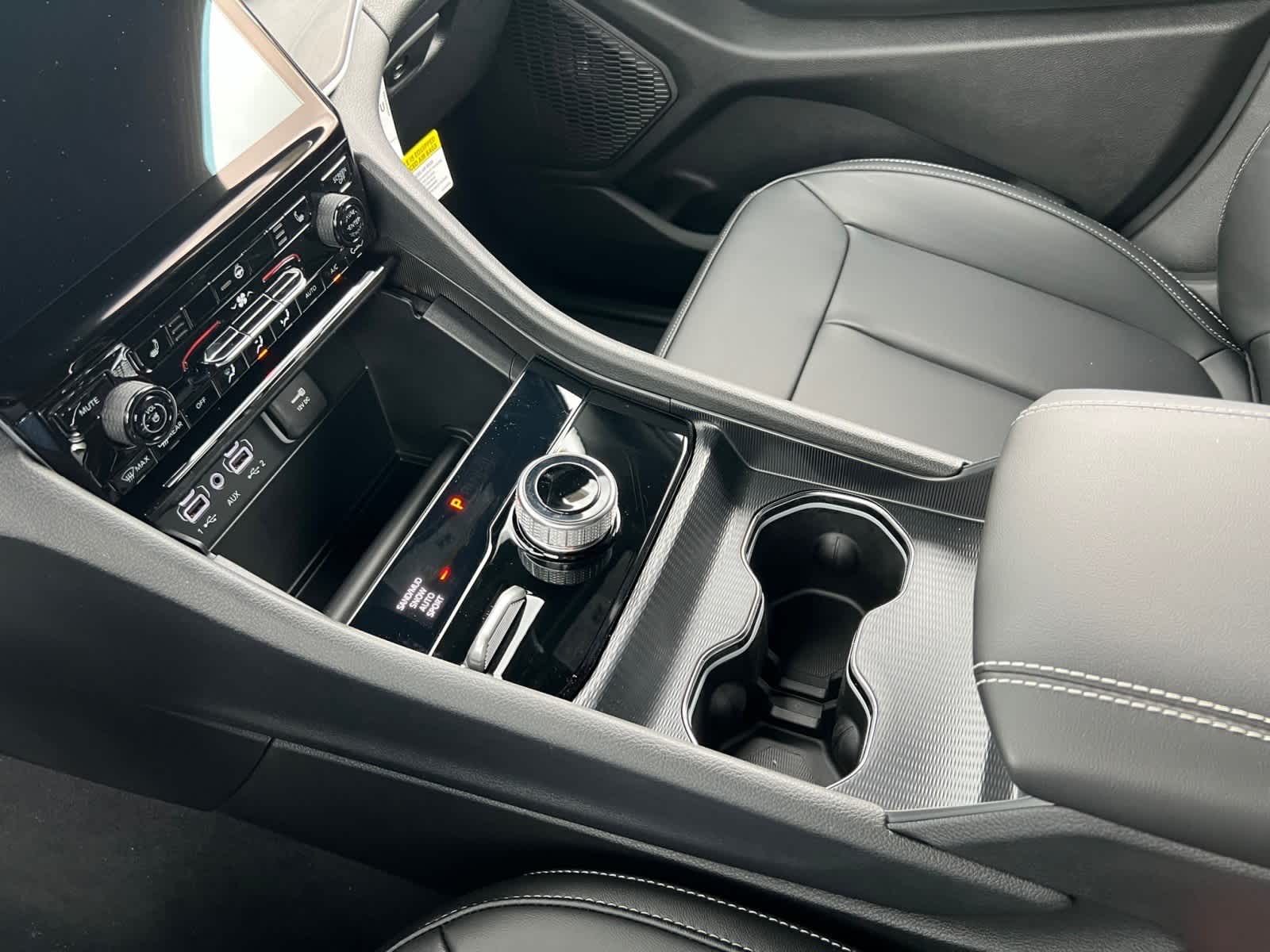 new 2025 Jeep Grand Cherokee car, priced at $47,415