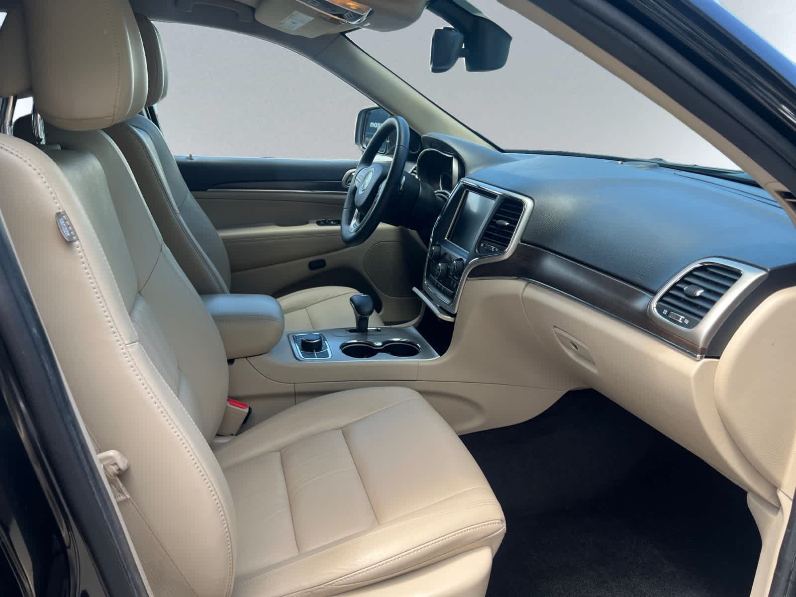 used 2014 Jeep Grand Cherokee car, priced at $15,598