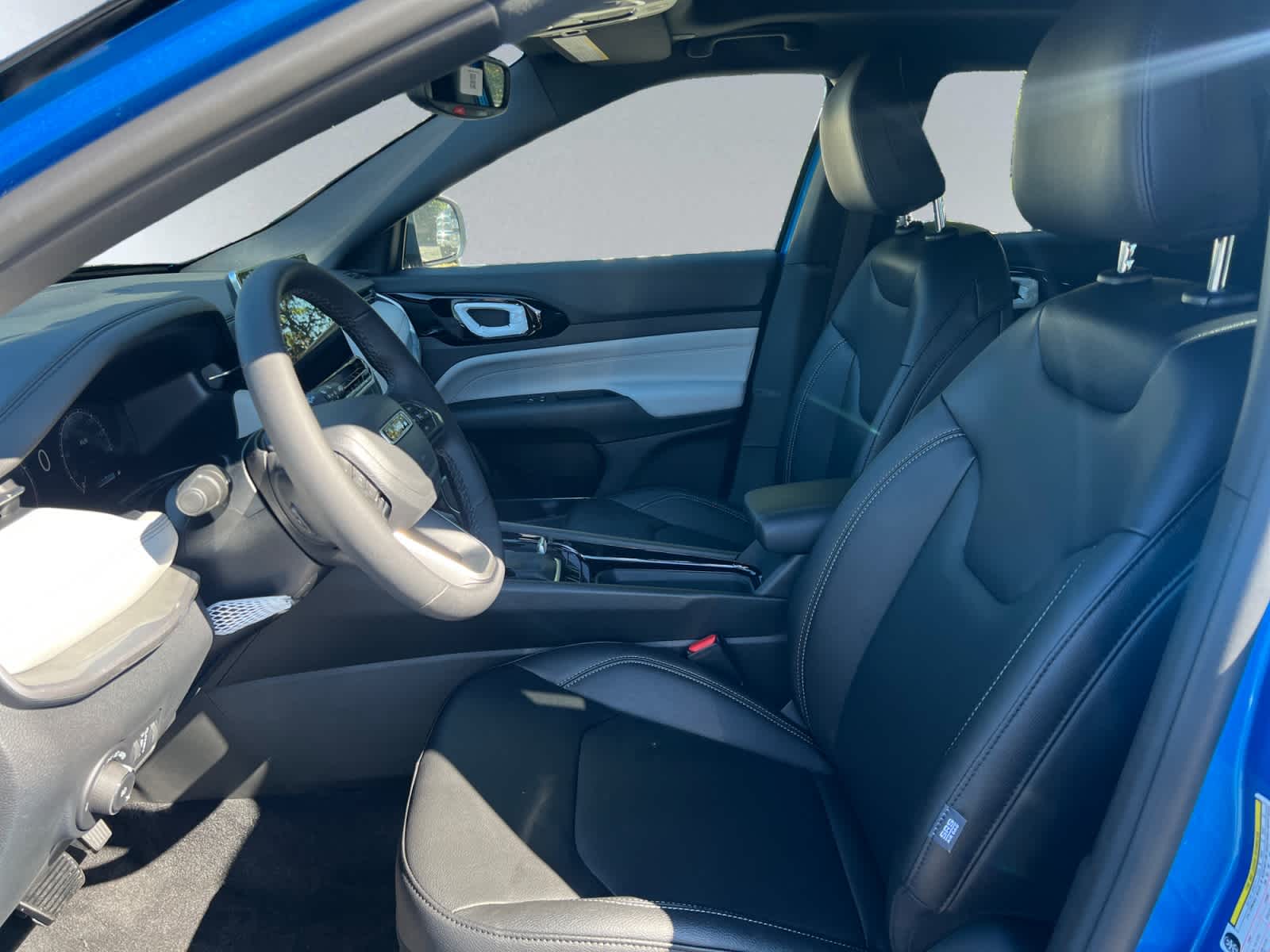 new 2026 Jeep Compass car, priced at $38,625