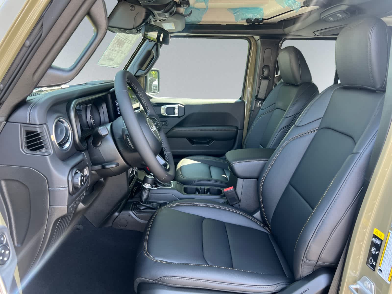 new 2025 Jeep Gladiator car, priced at $55,925