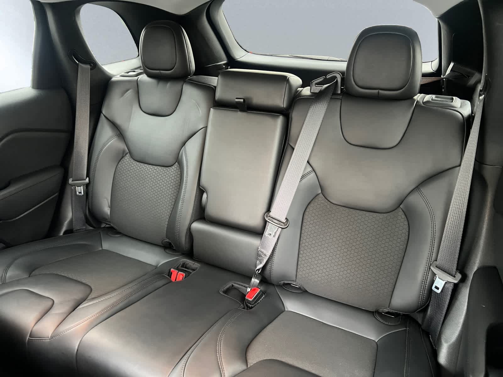 used 2021 Jeep Cherokee car, priced at $19,997