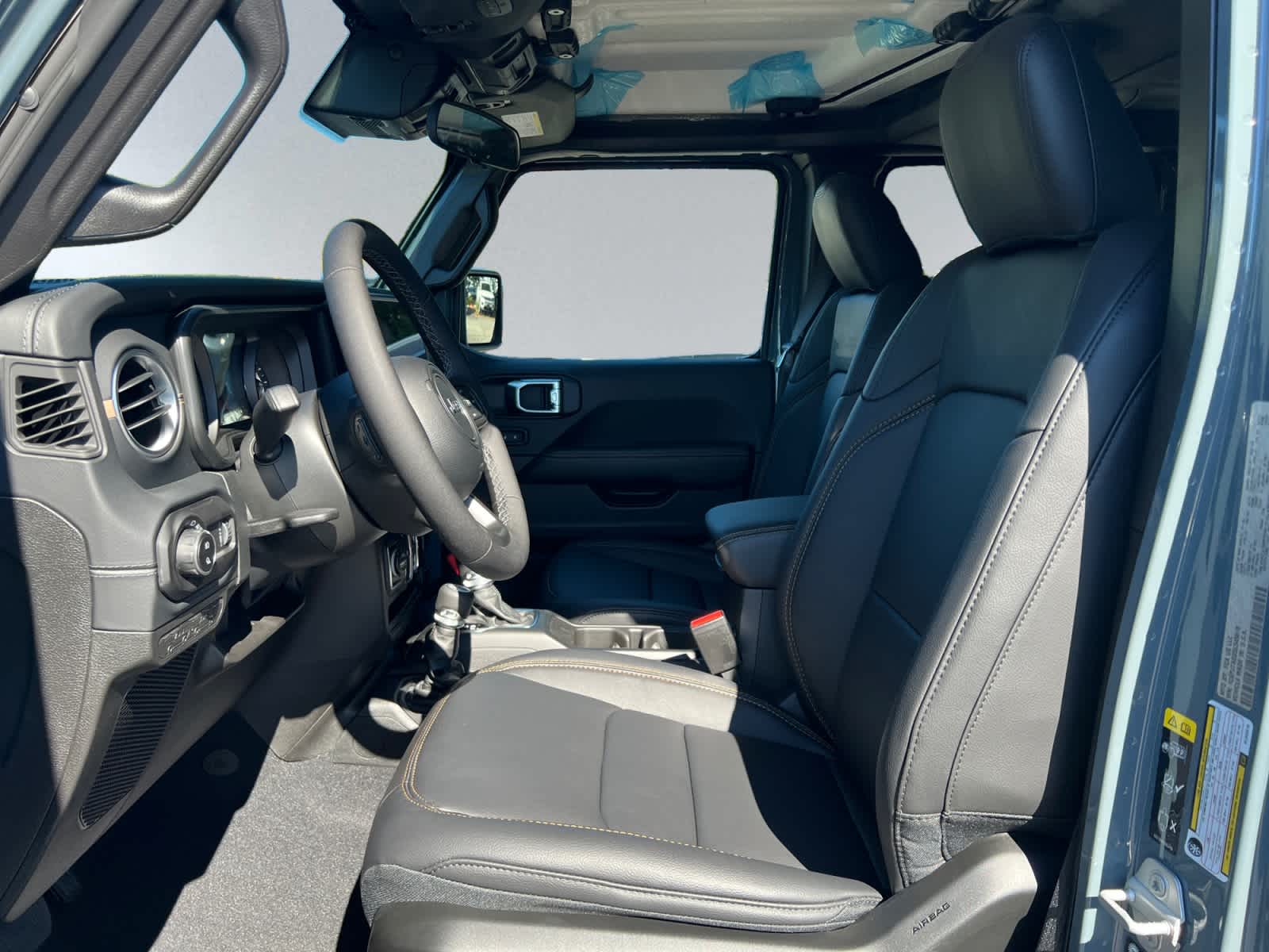 new 2025 Jeep Gladiator car, priced at $46,750