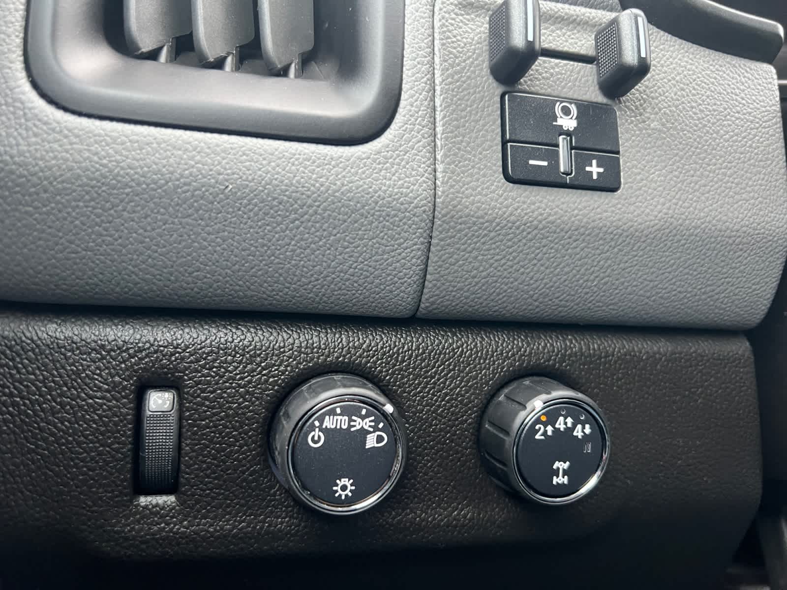 used 2022 Chevrolet Colorado car, priced at $29,797