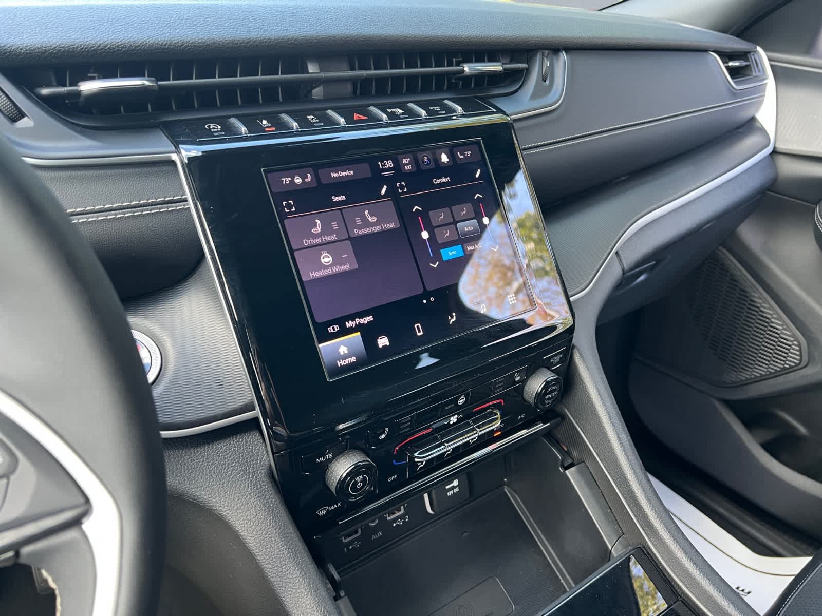 used 2024 Jeep Grand Cherokee L car, priced at $33,097