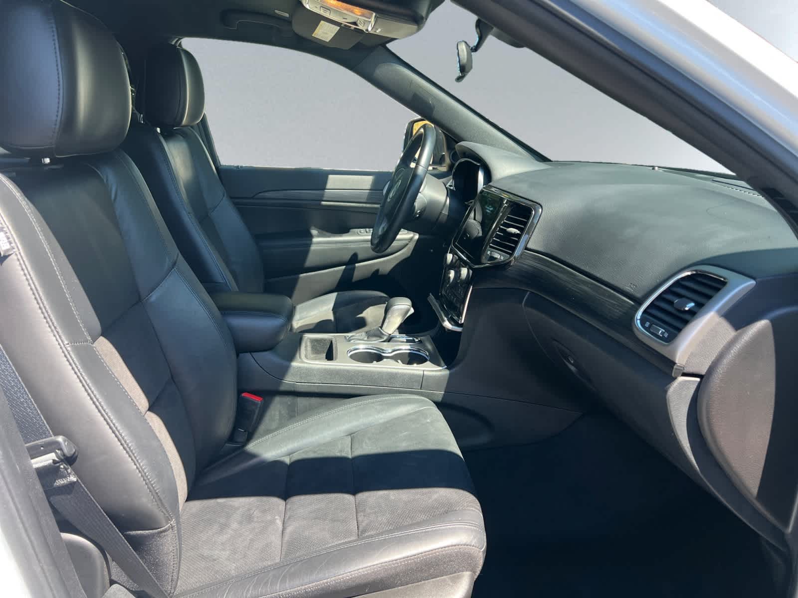 used 2021 Jeep Grand Cherokee car, priced at $20,497