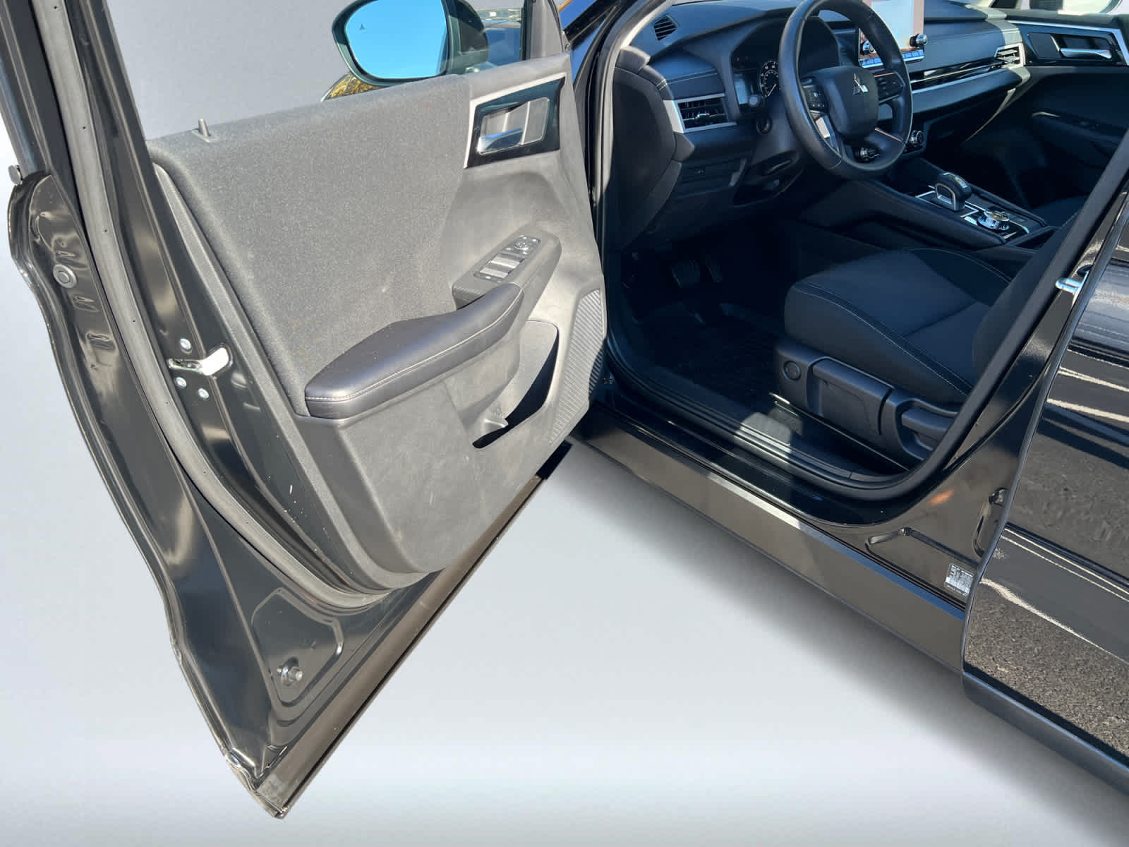 used 2022 Mitsubishi Outlander car, priced at $23,097