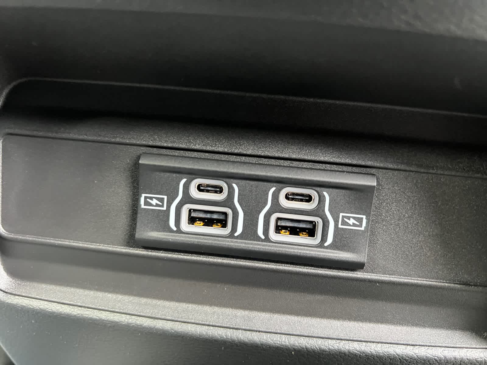 new 2025 Jeep Grand Cherokee car, priced at $38,275