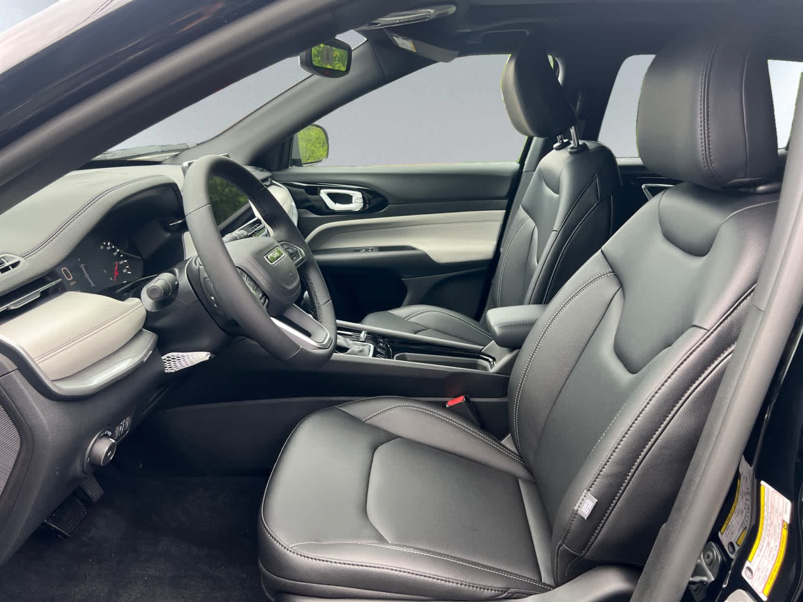 new 2025 Jeep Compass car, priced at $38,360