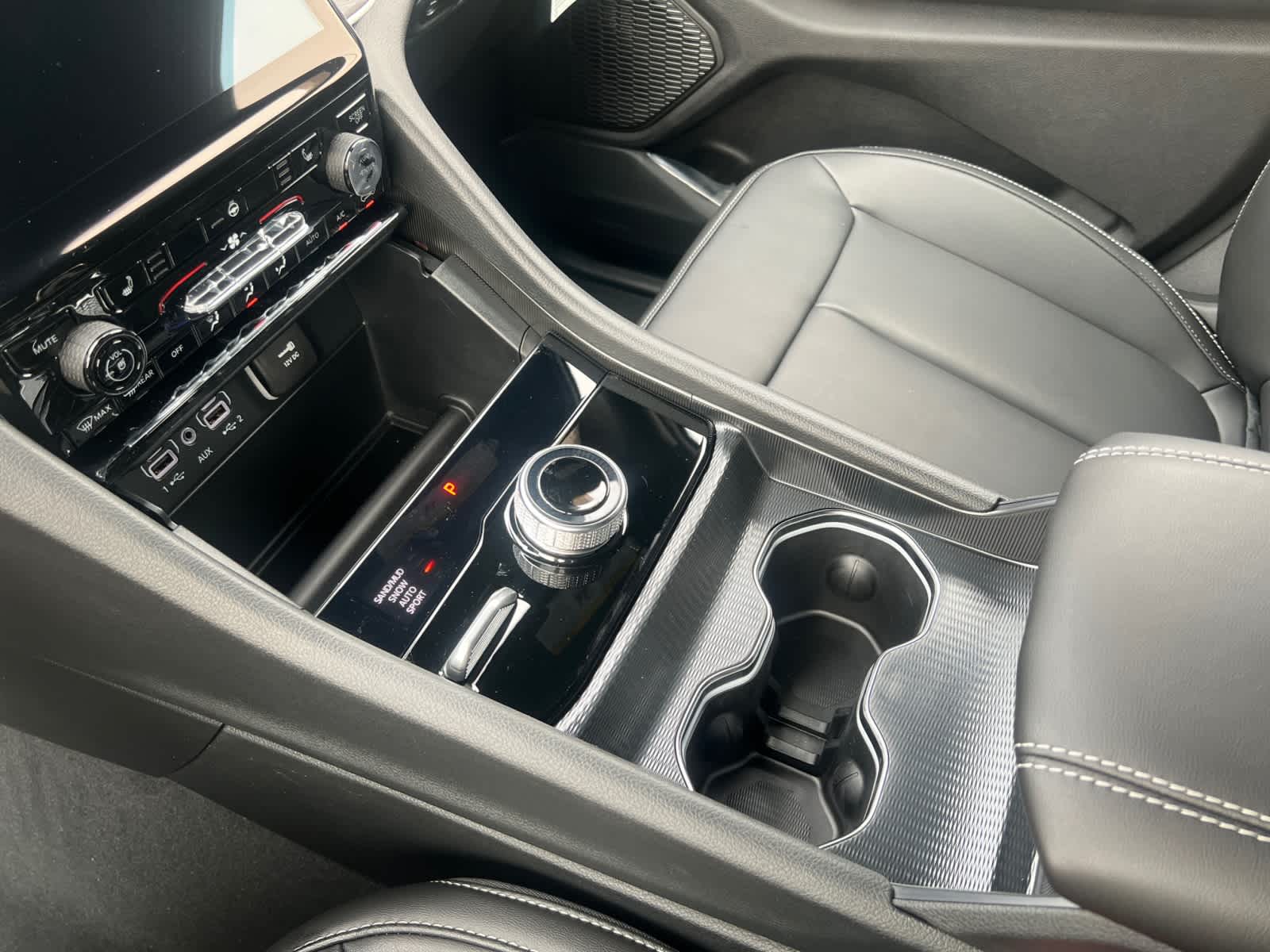 new 2025 Jeep Grand Cherokee car, priced at $46,905