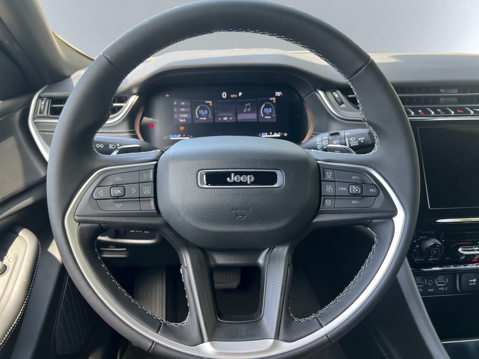 new 2025 Jeep Grand Cherokee car, priced at $41,370