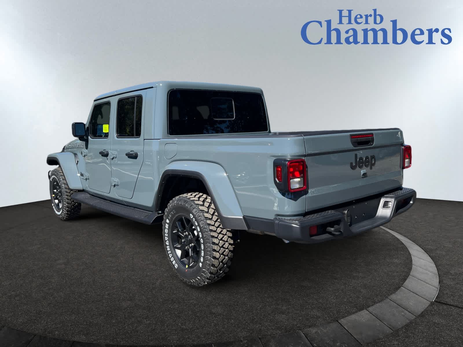 new 2025 Jeep Gladiator car, priced at $46,750