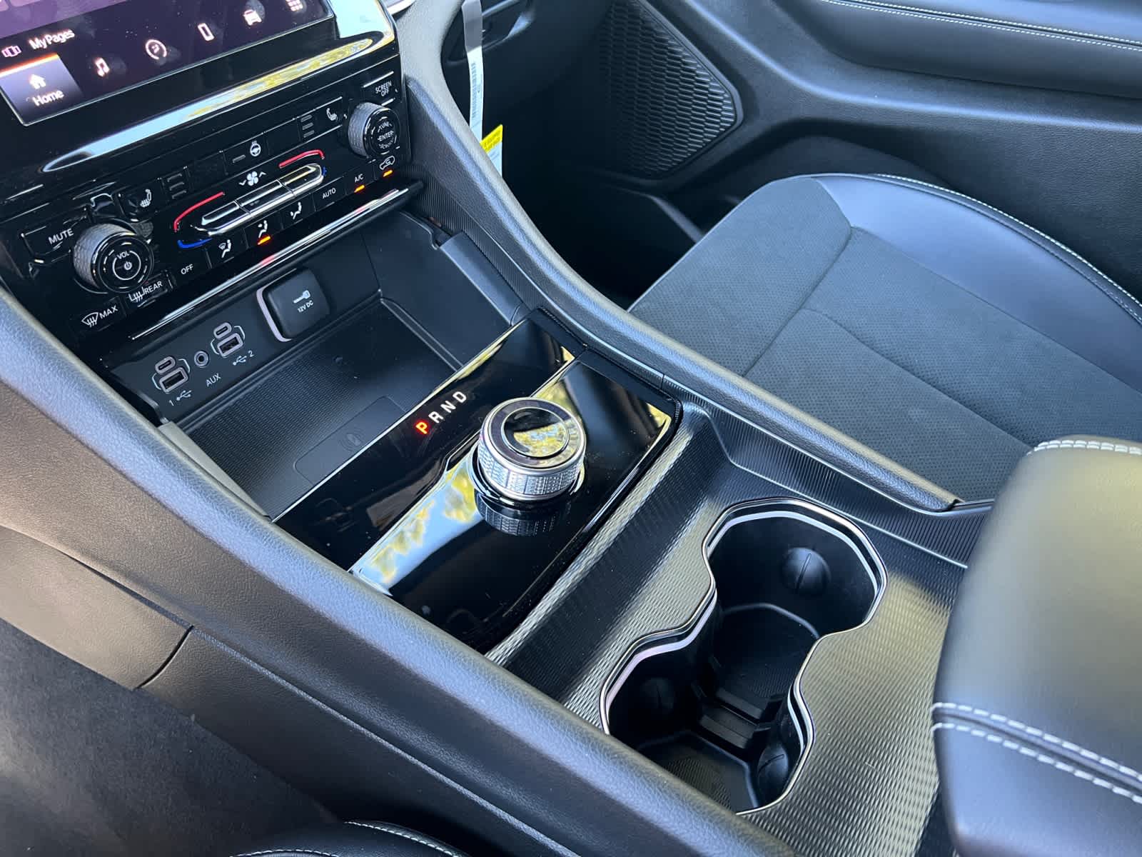 new 2025 Jeep Grand Cherokee car