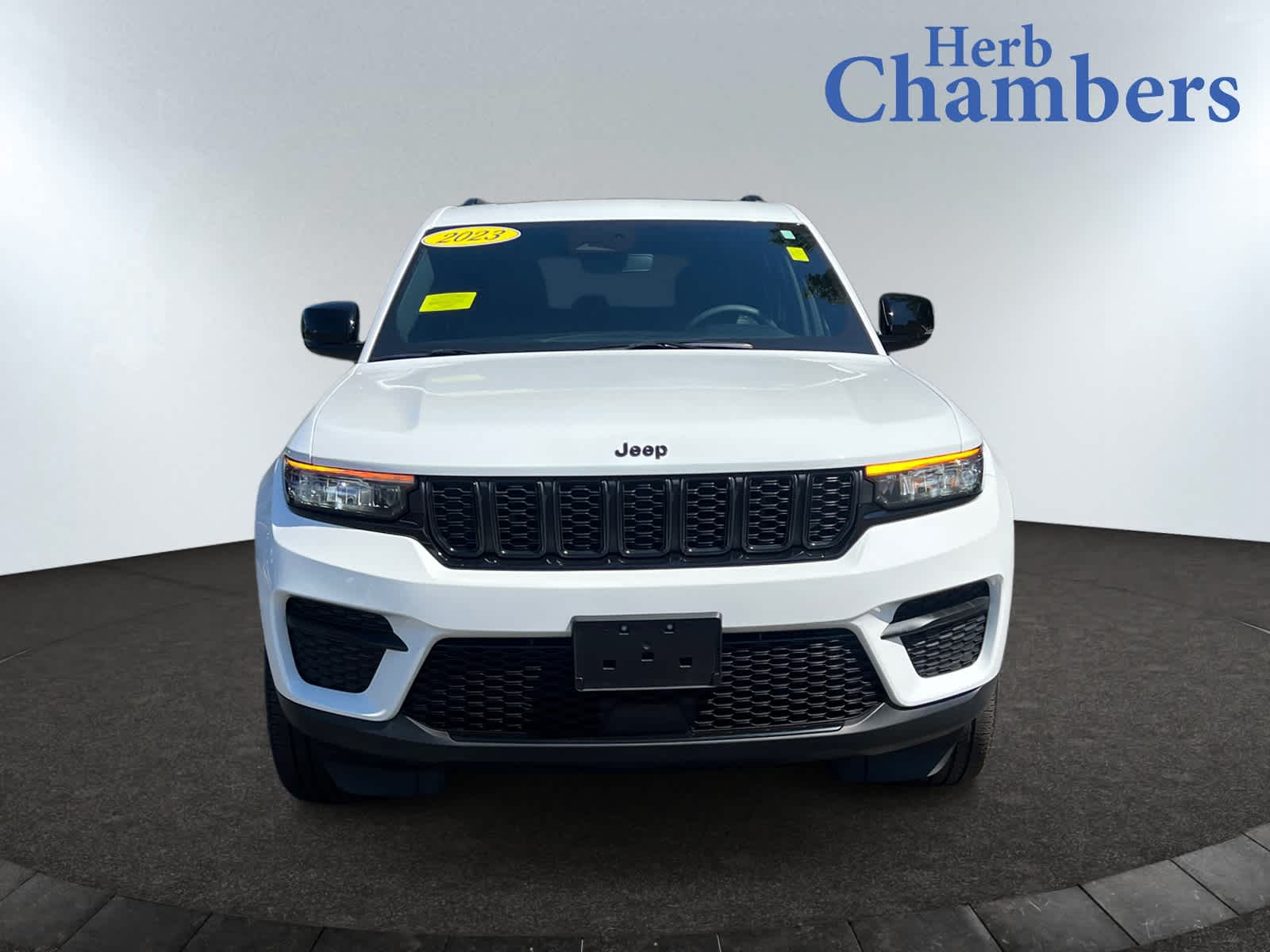 used 2023 Jeep Grand Cherokee car, priced at $33,797