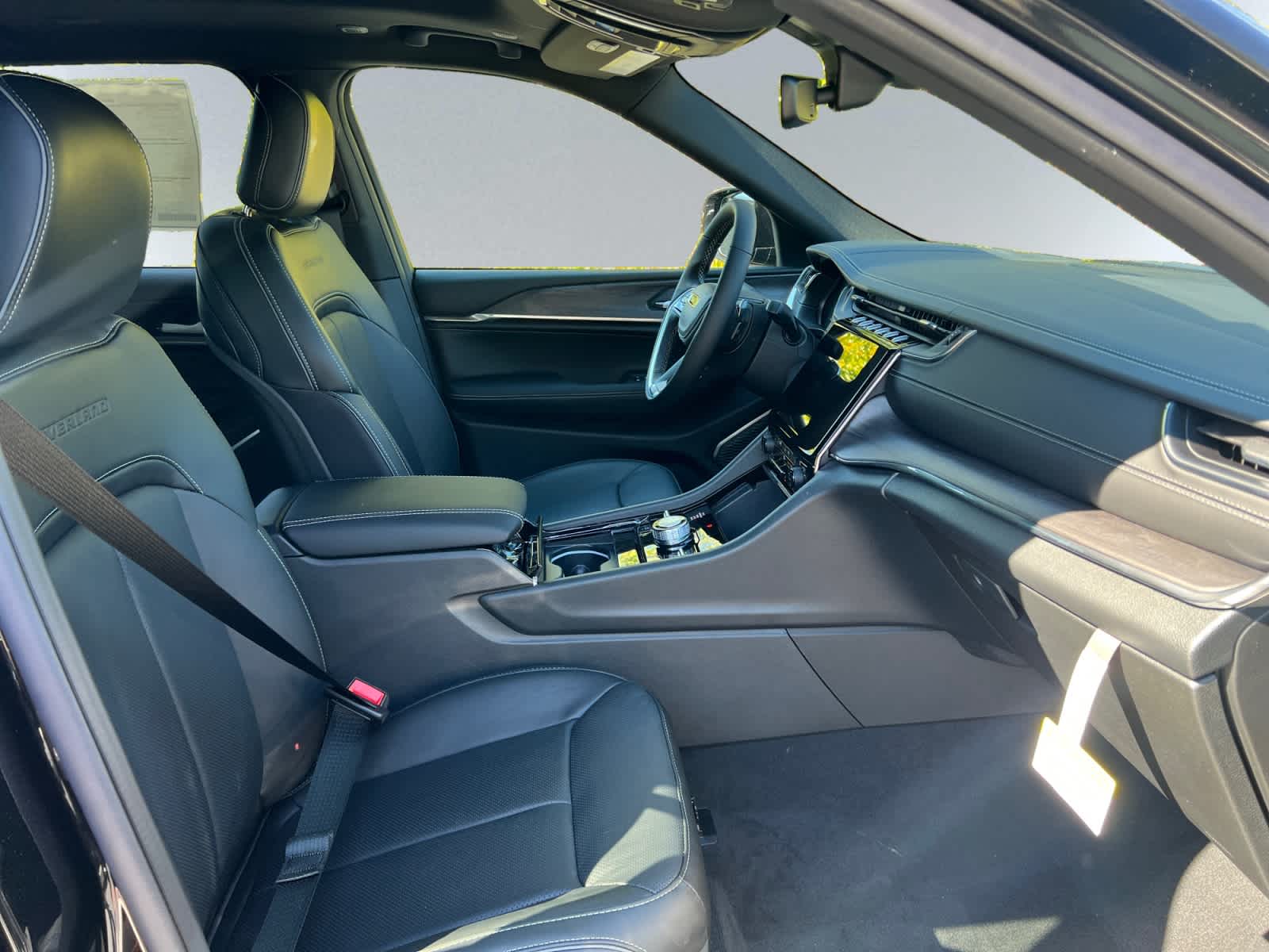 new 2025 Jeep Grand Cherokee car, priced at $57,485