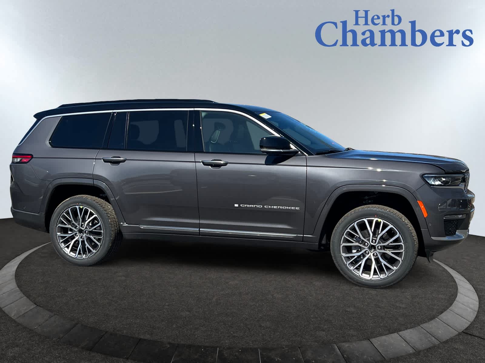 new 2025 Jeep Grand Cherokee car, priced at $66,535