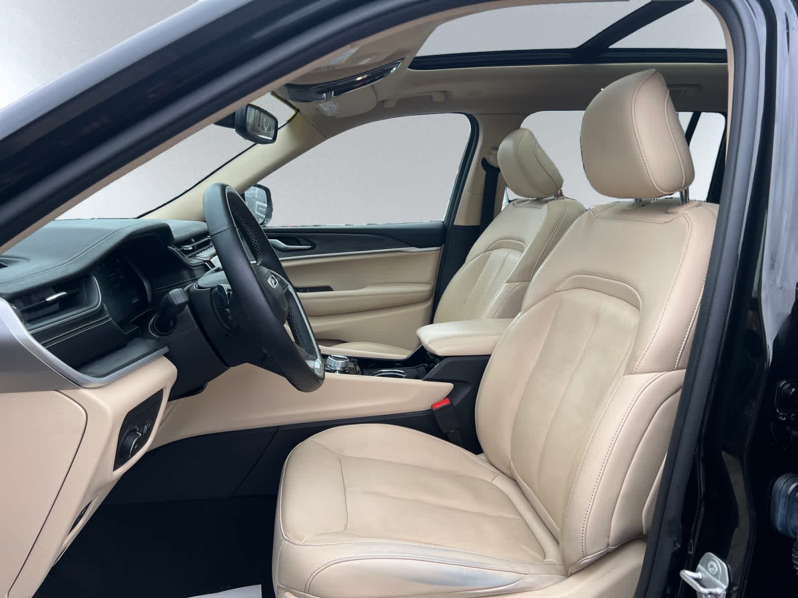 used 2021 Jeep Grand Cherokee L car, priced at $30,197