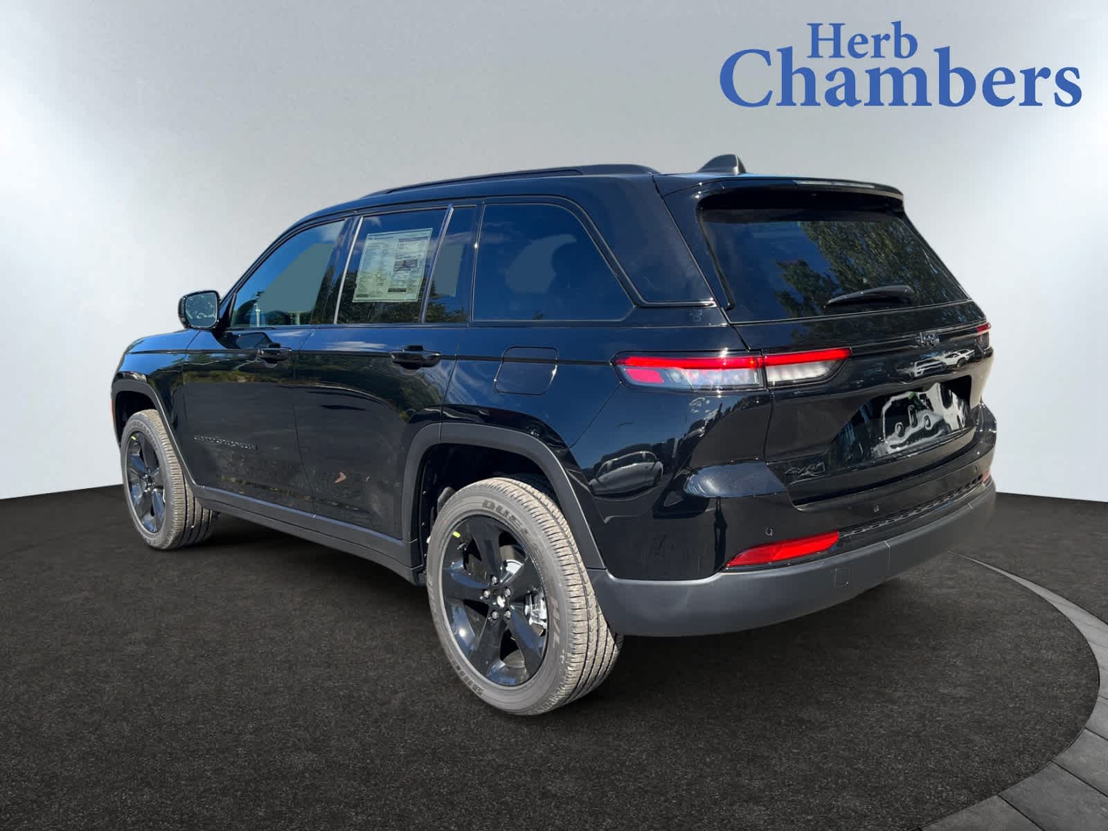 new 2025 Jeep Grand Cherokee car, priced at $45,270