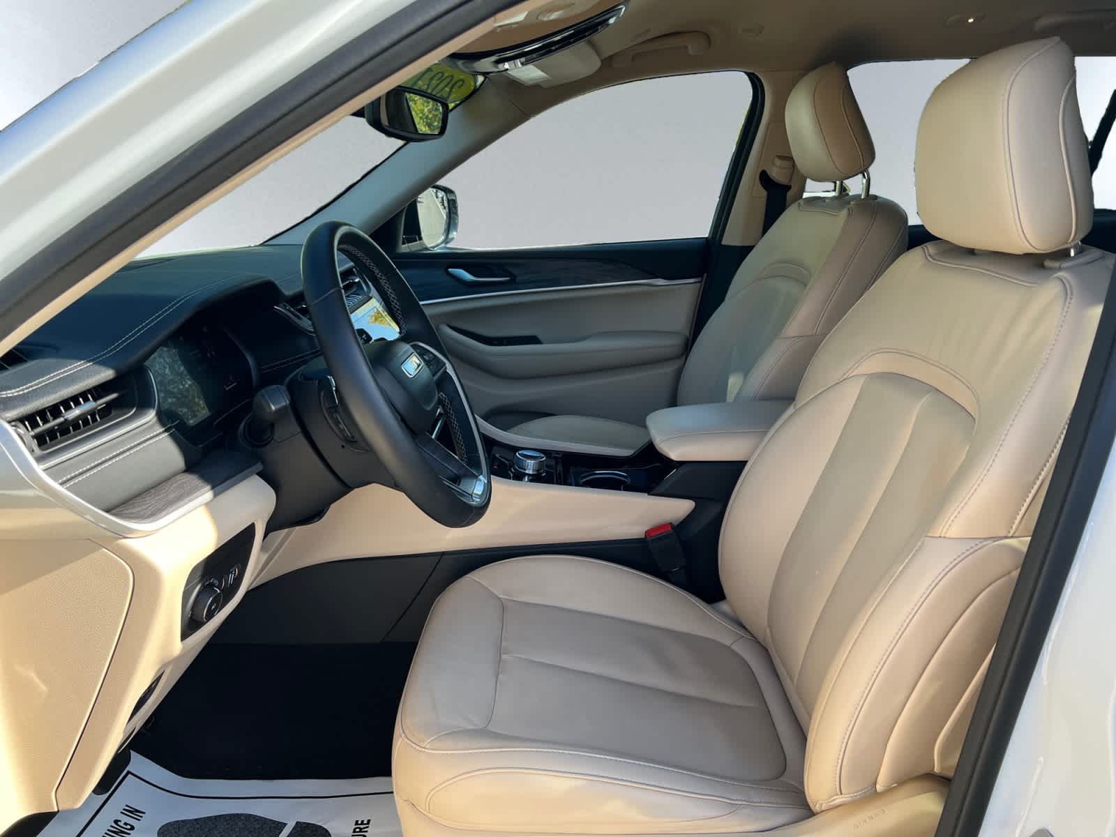 used 2021 Jeep Grand Cherokee L car, priced at $30,197