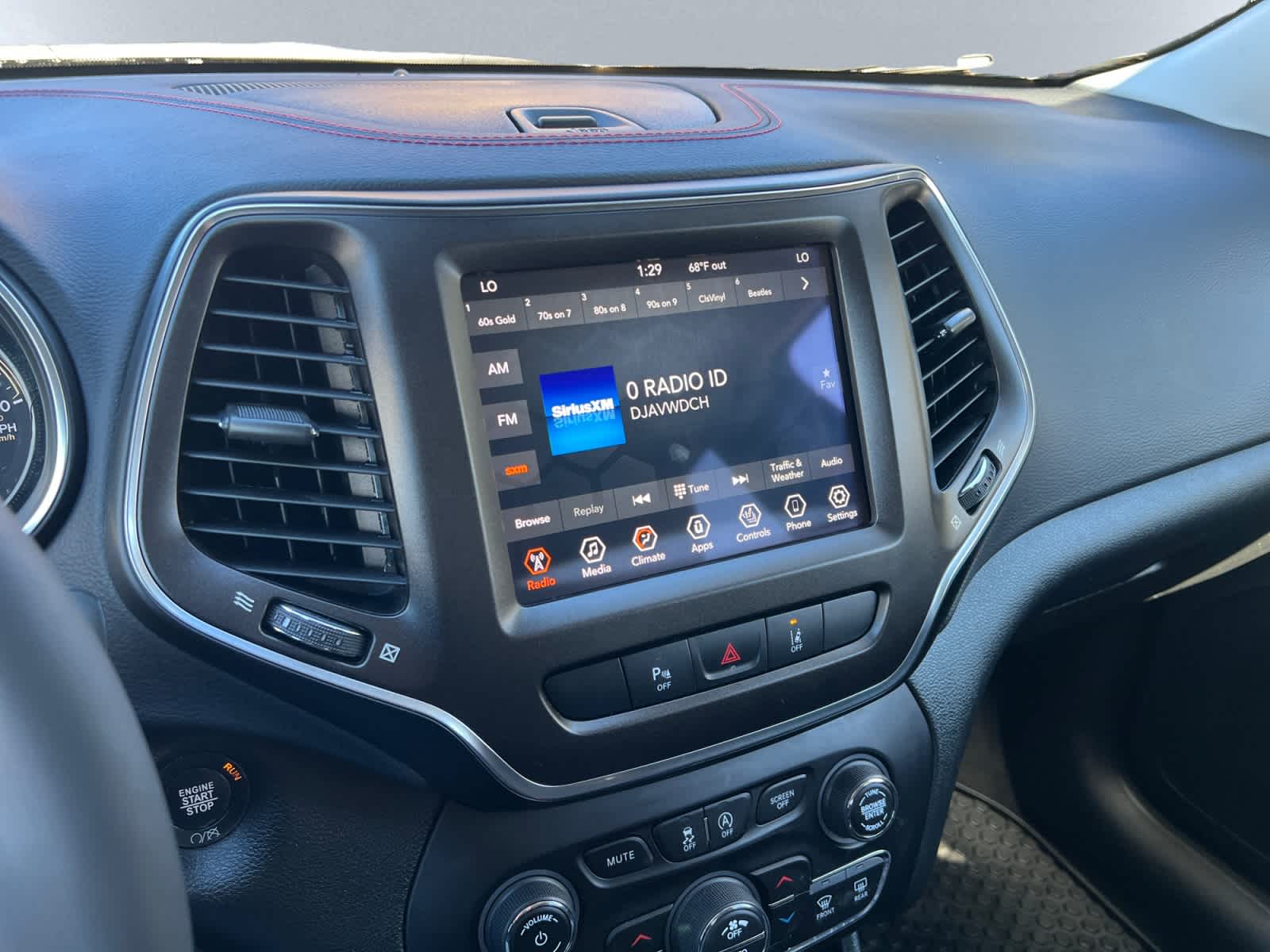 used 2021 Jeep Cherokee car, priced at $25,497