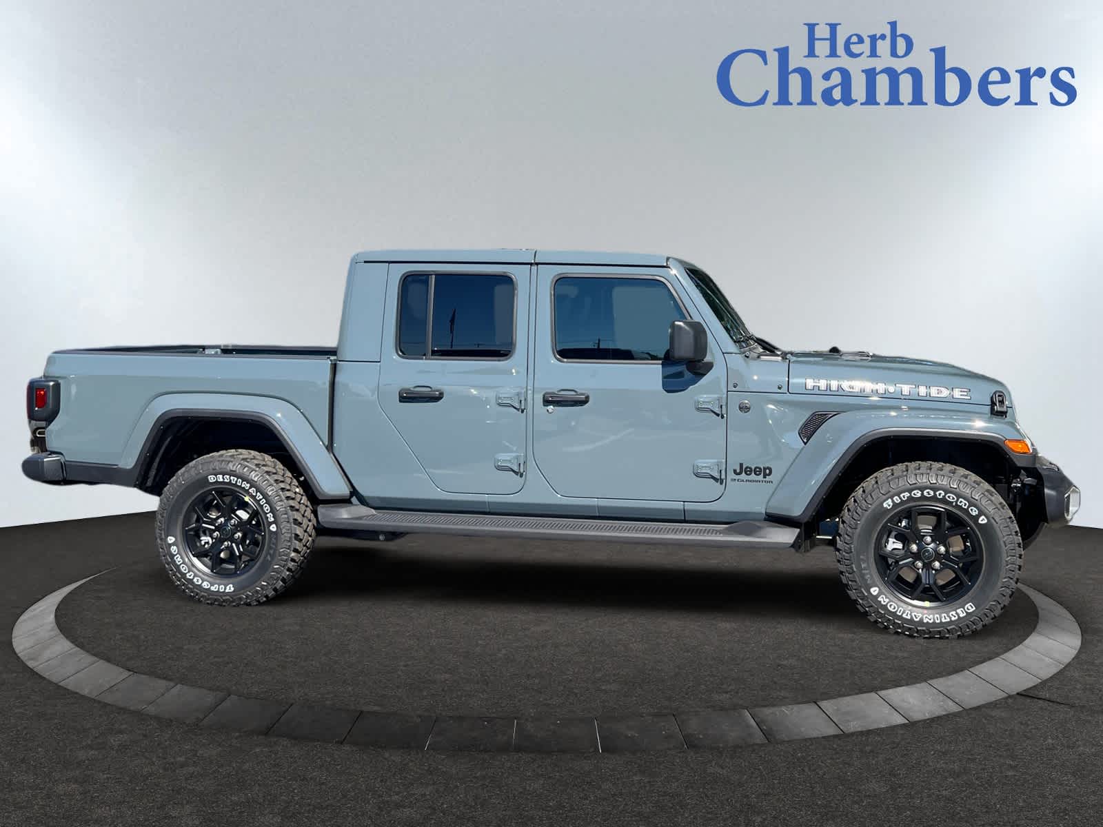 new 2025 Jeep Gladiator car, priced at $46,750