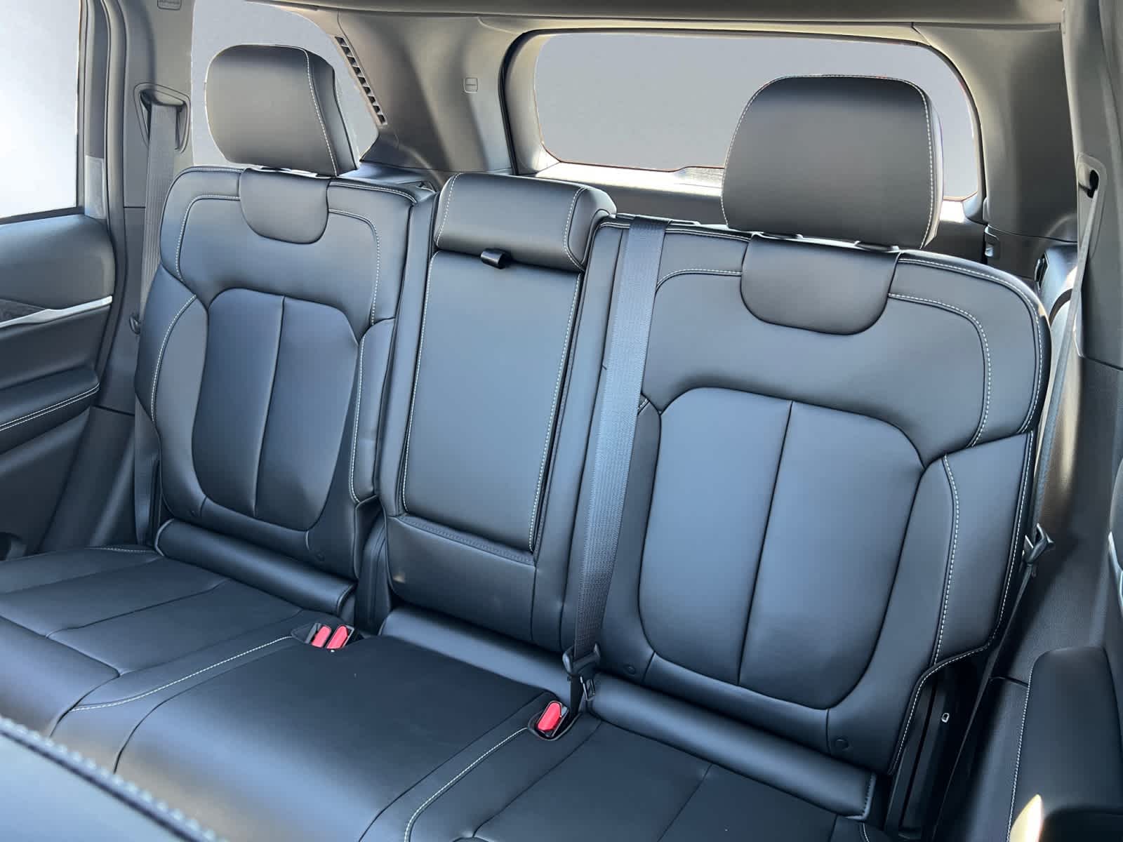 new 2025 Jeep Grand Cherokee car, priced at $47,010