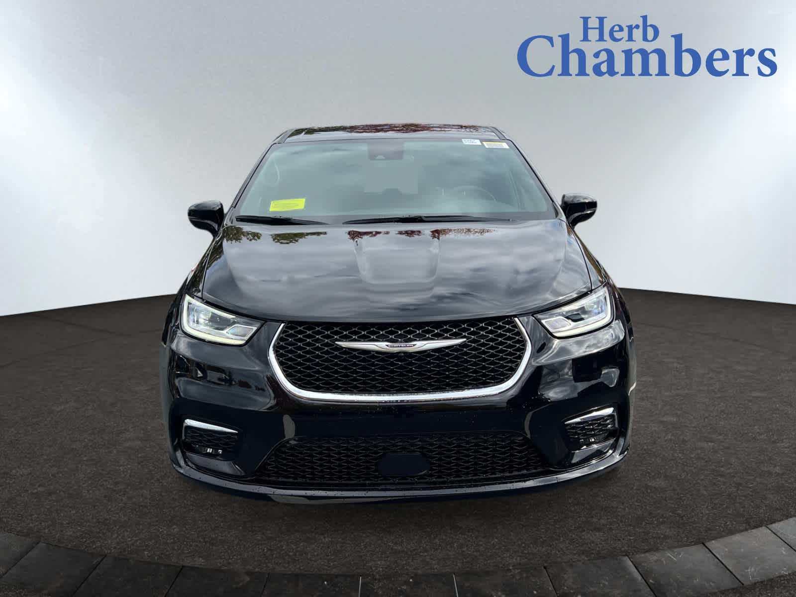 new 2026 Chrysler Pacifica car, priced at $45,865