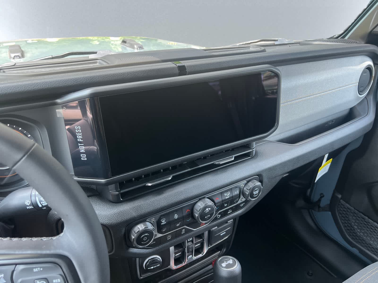 new 2025 Jeep Wrangler car, priced at $47,810