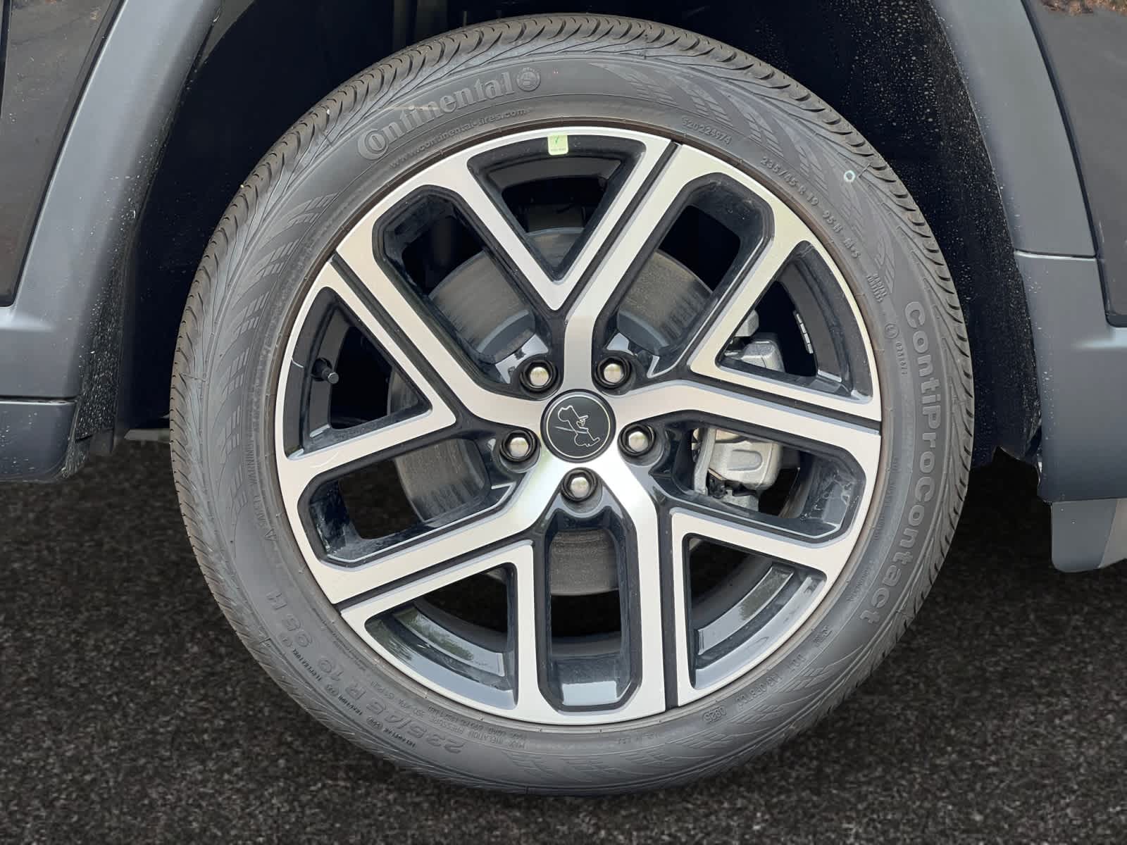 new 2025 Jeep Compass car, priced at $37,260