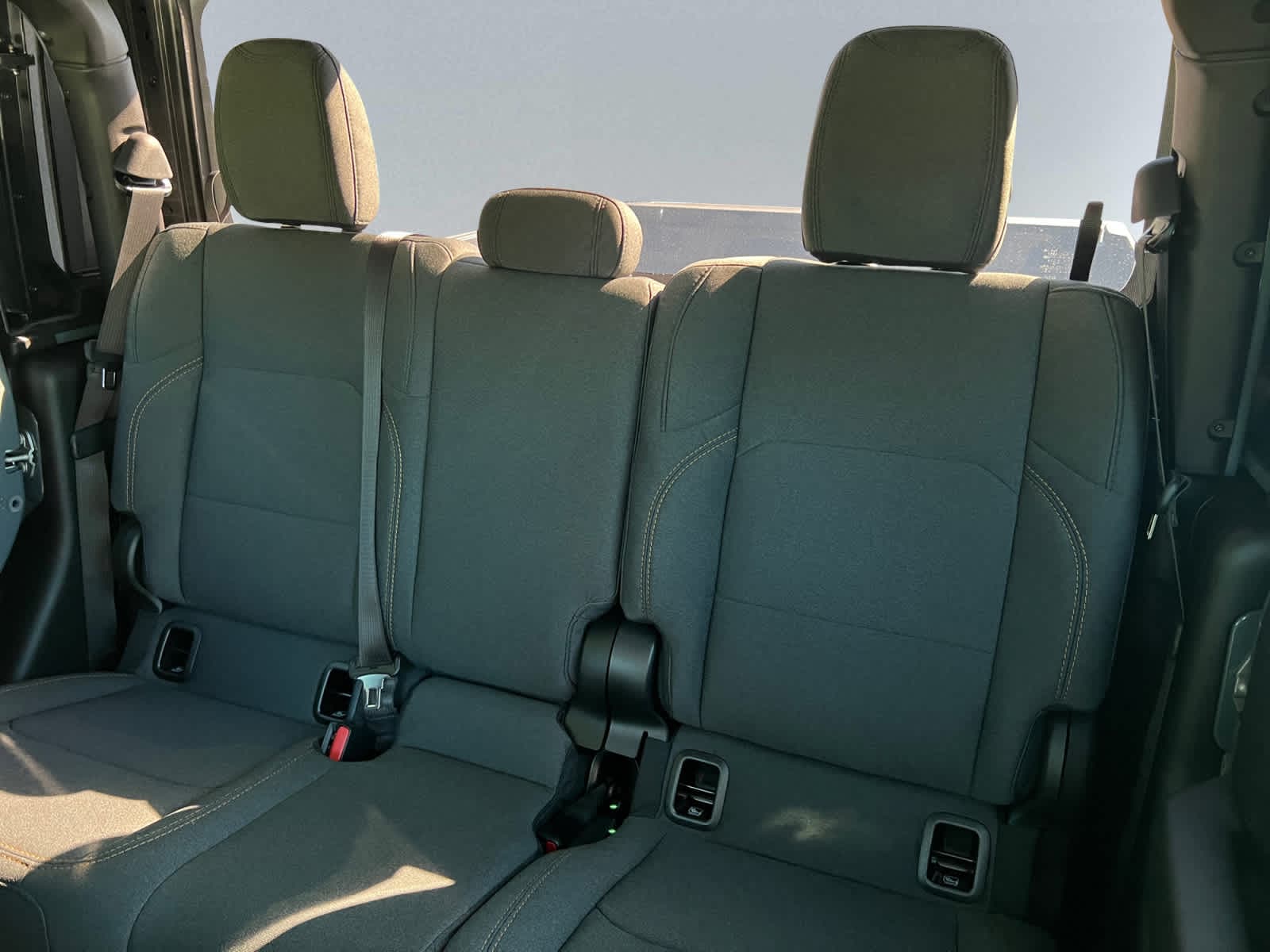 new 2025 Jeep Gladiator car, priced at $45,900