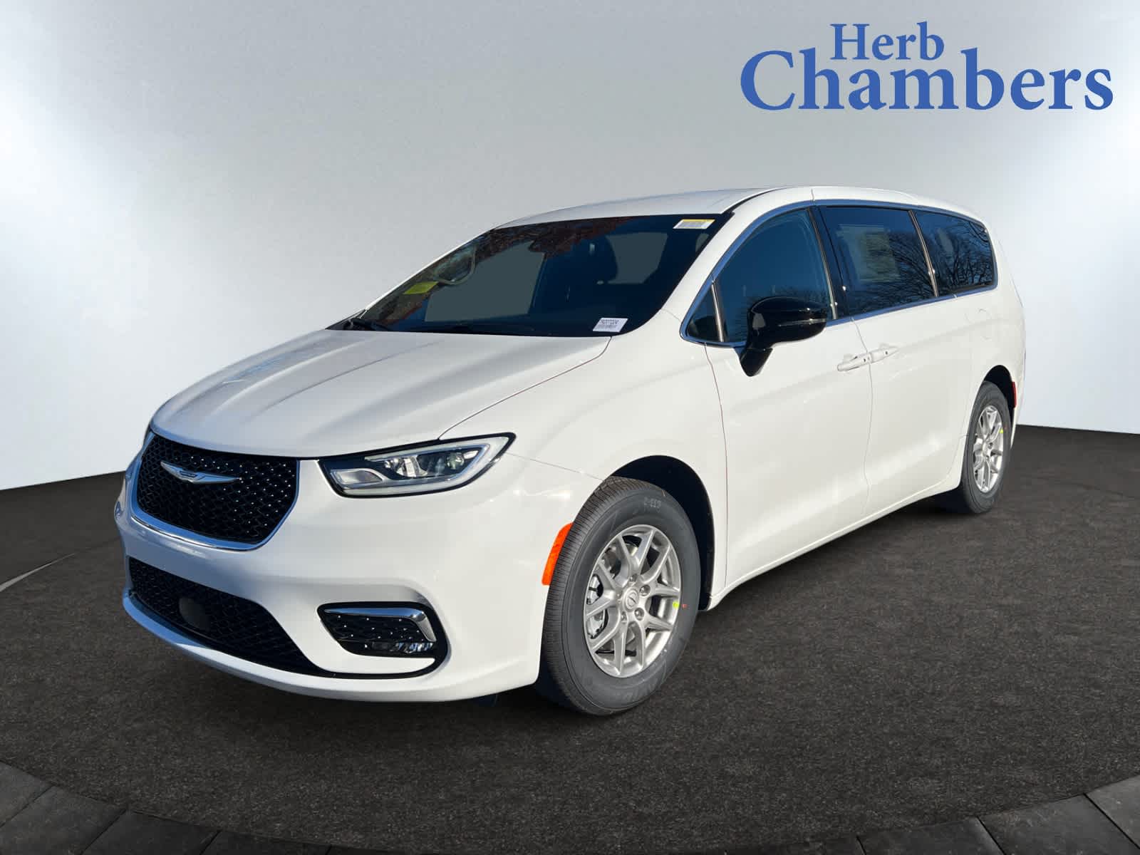 new 2026 Chrysler Pacifica car, priced at $46,335