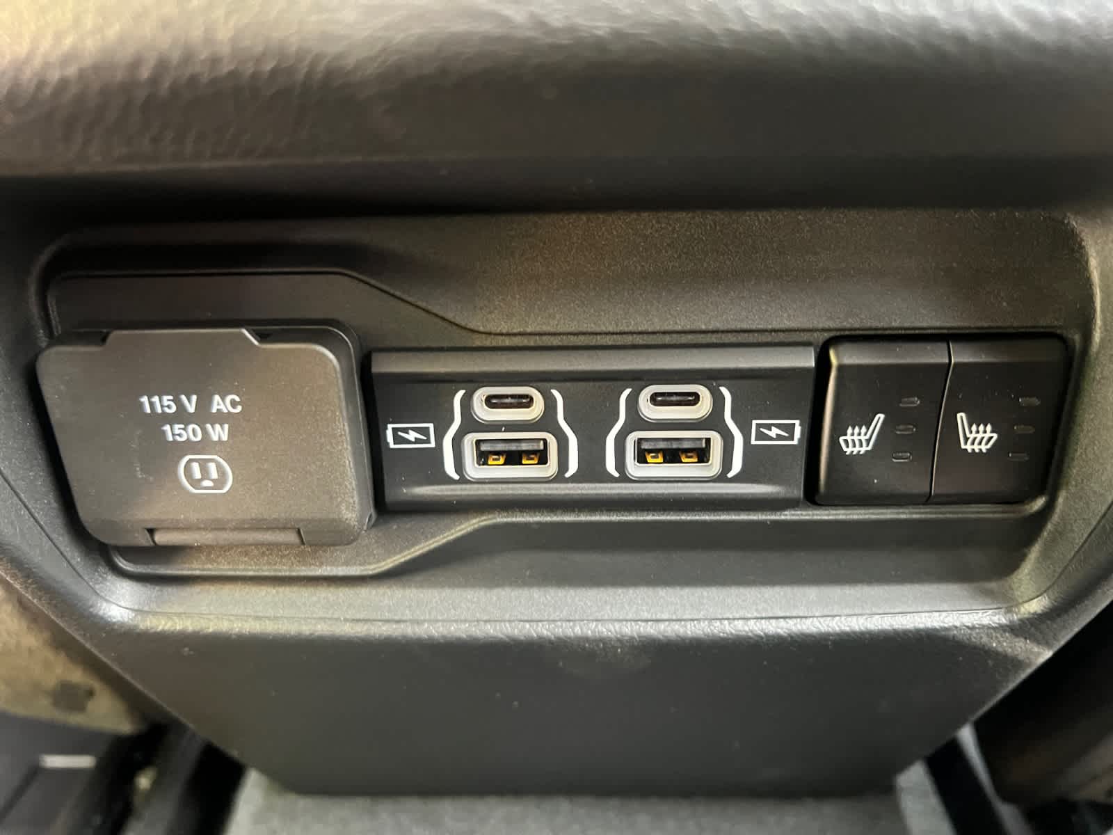 new 2025 Jeep Grand Cherokee car, priced at $46,905