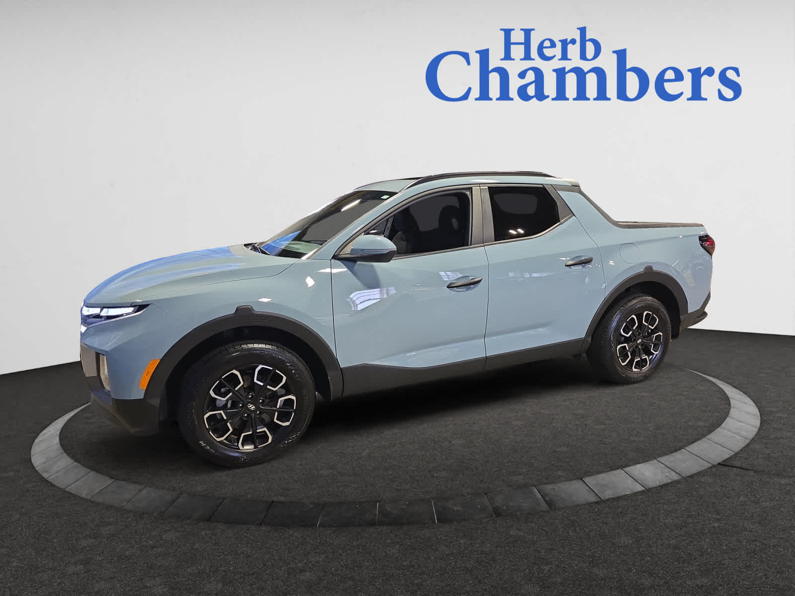used 2023 Hyundai Santa Cruz car, priced at $27,095