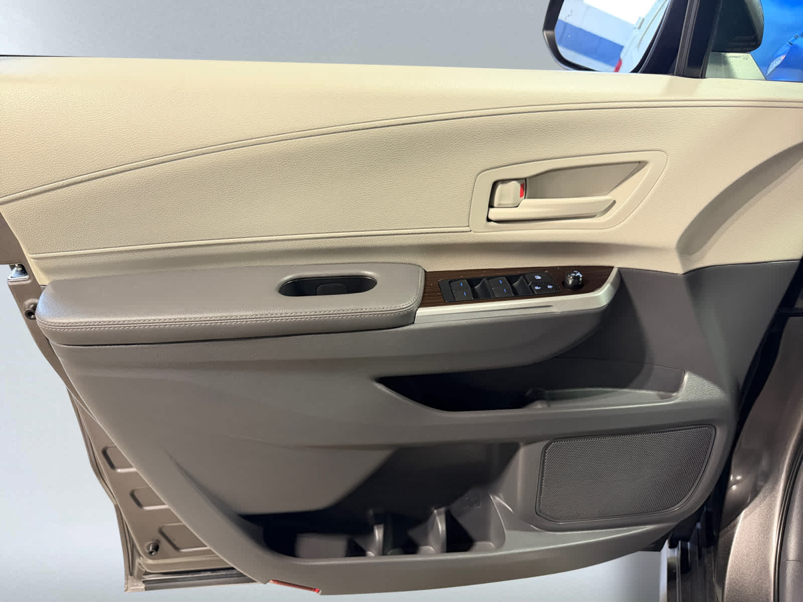 used 2022 Toyota Sienna car, priced at $39,487