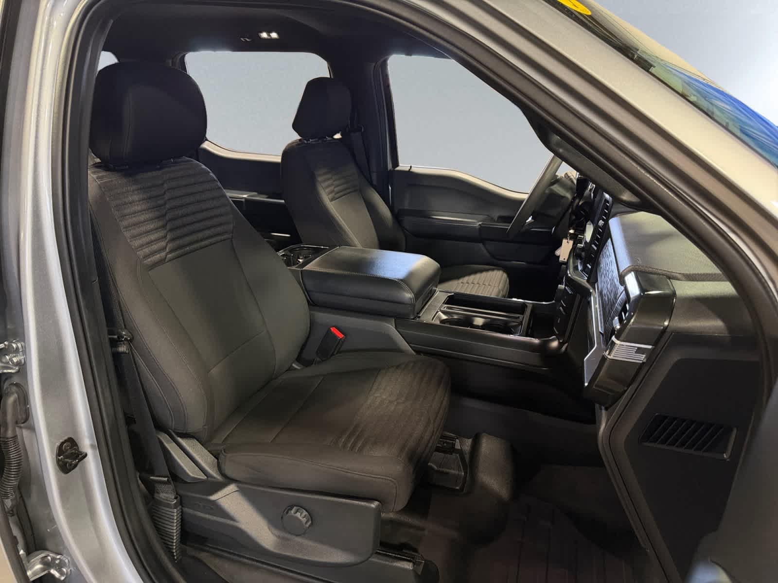 used 2021 Ford F-150 car, priced at $32,487