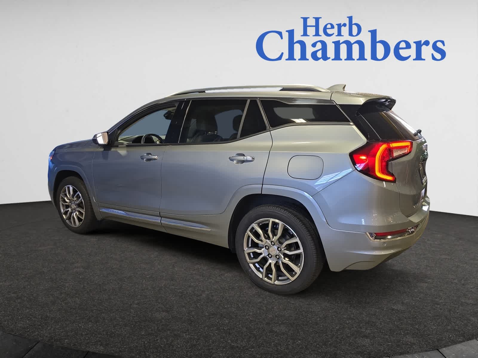 used 2023 GMC Terrain car, priced at $26,887