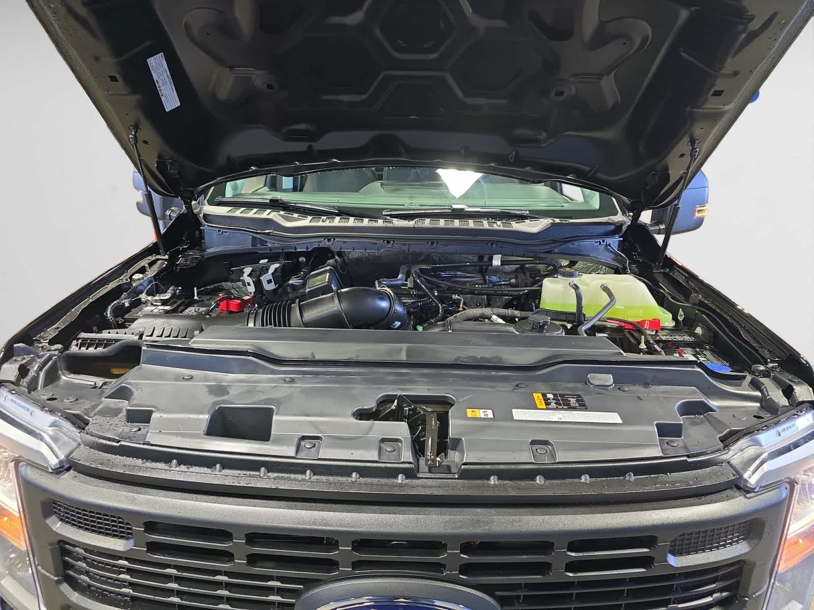 new 2025 Ford Super Duty F-250 SRW car, priced at $49,300