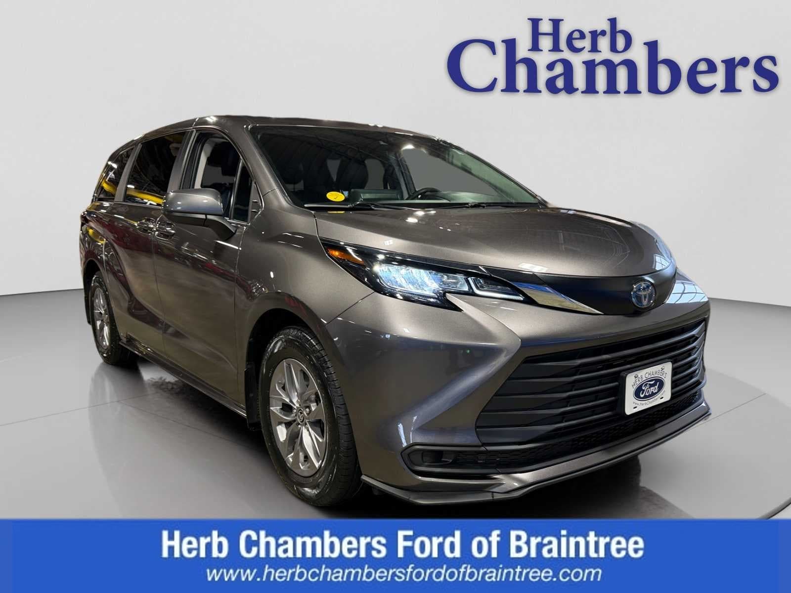 used 2022 Toyota Sienna car, priced at $39,487