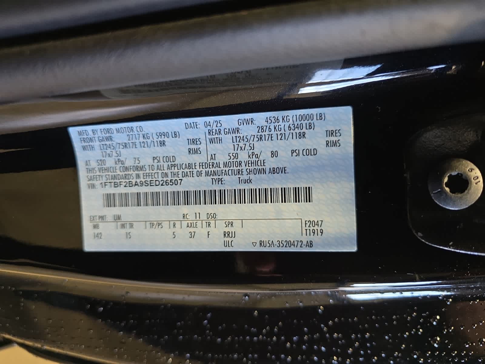 new 2025 Ford Super Duty F-250 SRW car, priced at $49,300